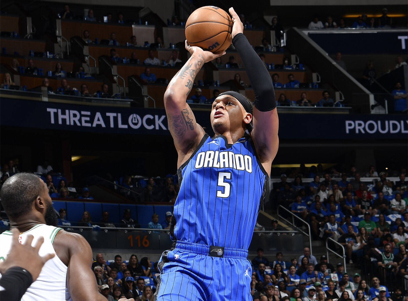 灰熊负快船——米切尔连中关键球可惜比赛中遭意外伤退的简单介绍